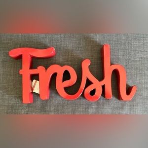 Fresh Red Metal Wall Decor 🍒